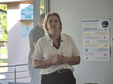 otvoritev osebnega dvigala