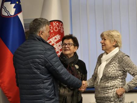starejši za starejše