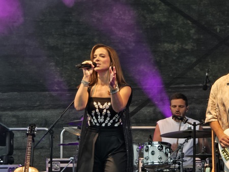 Nina Pušlar, S. B.